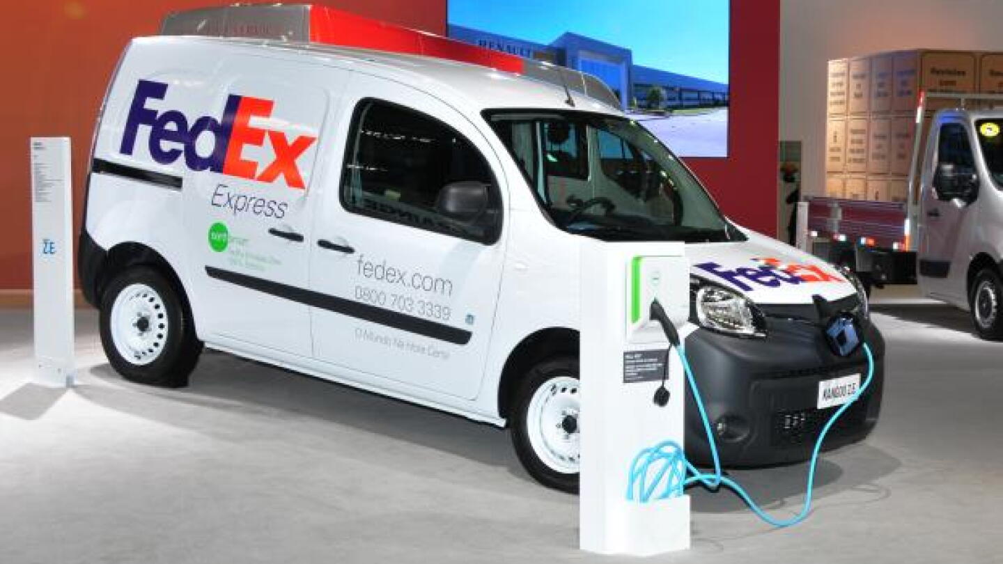 FedEx Express Becomes the First Freight Carrier to Introduce Electric ...