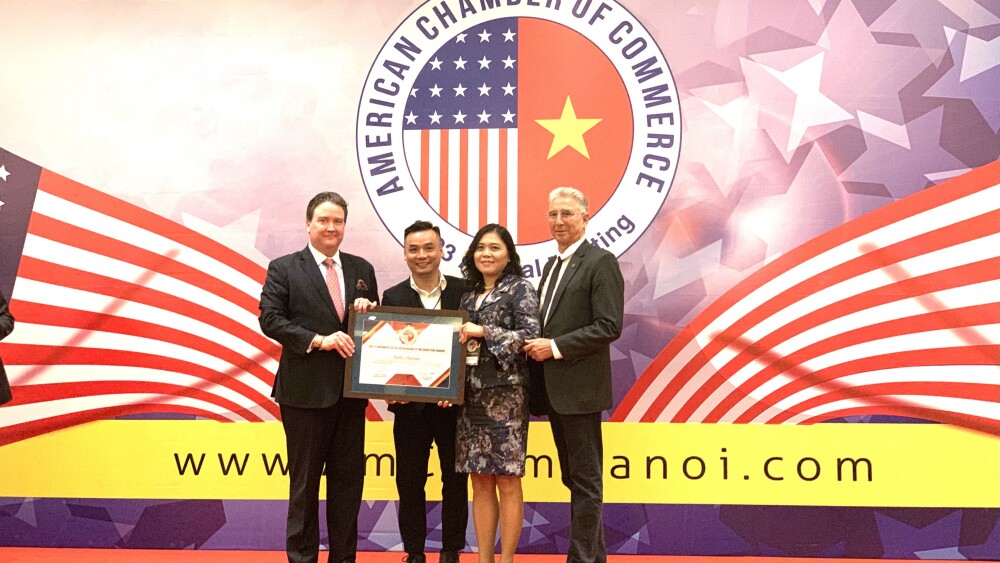 FedEx Express Vietnam received AmCham CSR Awards