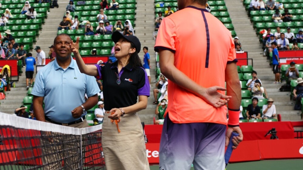 rakuten-japan-open-coin-toss.jpg