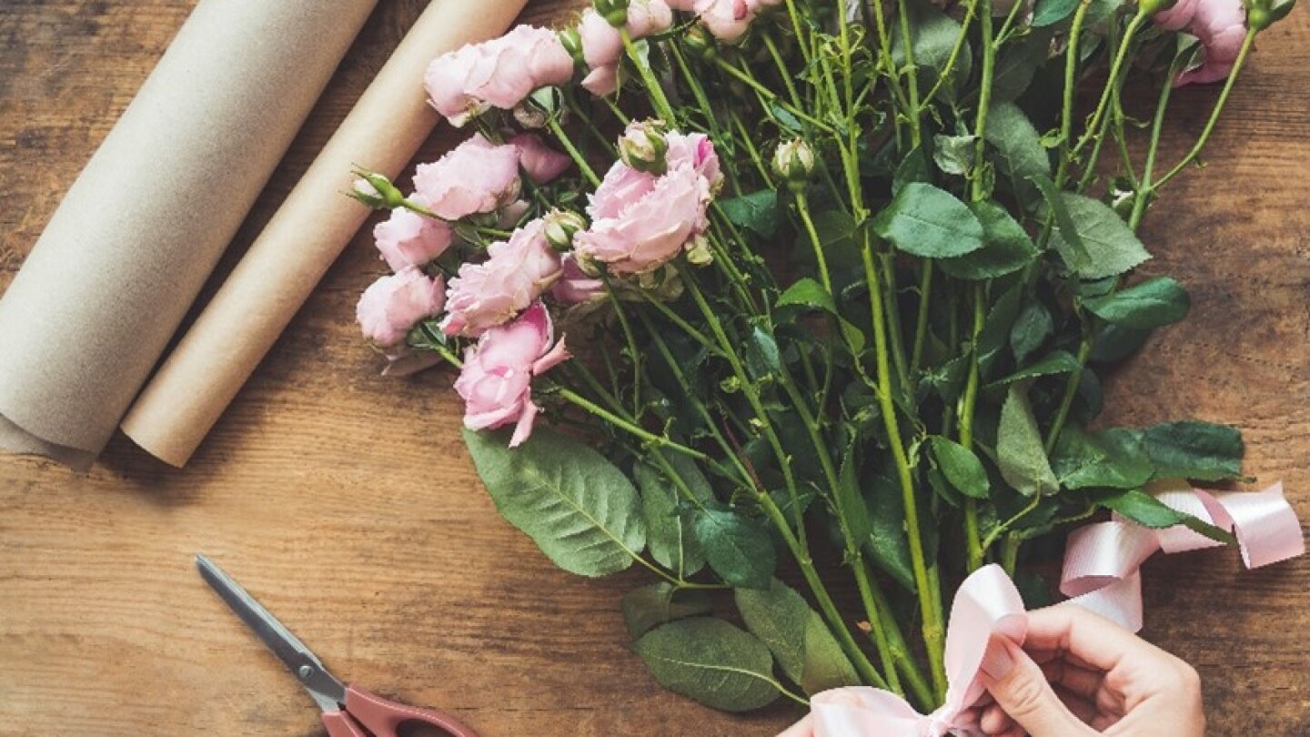 FedEx Express Expects to Transport Over 1,100,000 Kilos of Flowers on