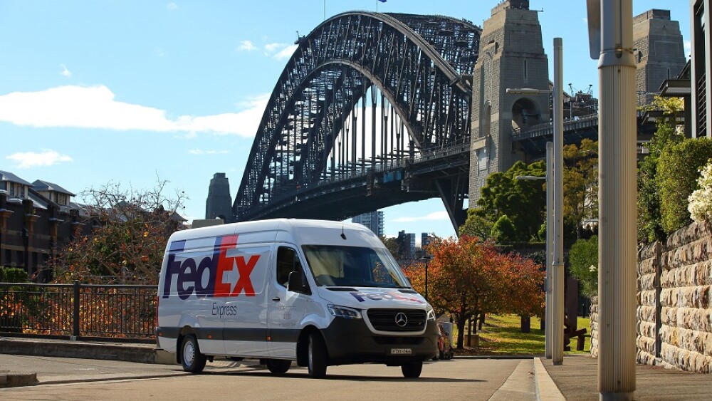 fedex-truck-in-front-of-sydney-harbour-bridge-1.jpg