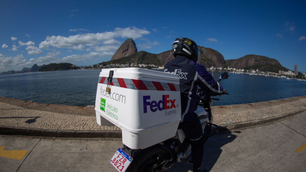 anuncia três novos centros logísticos no Brasil