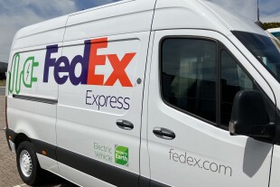 FedEx EV Mercedes-Benz eSprinter.jpg