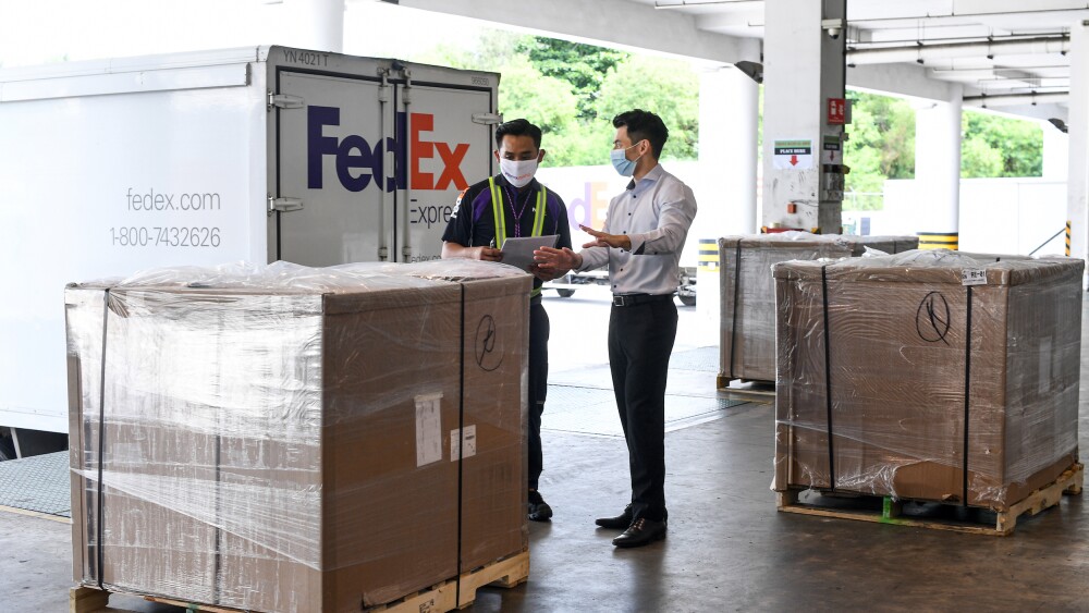 fedex-image-ipd.jpg