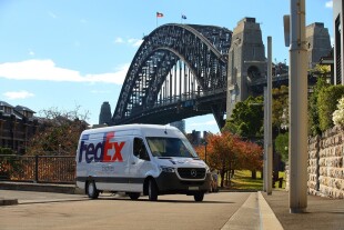 fedex-truck-in-front-of-sydney-harbour-bridge-1.jpg