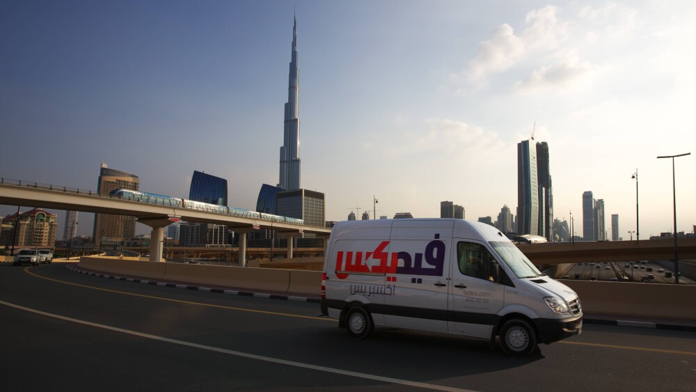 fedex-celebrates-uae-superbrand-award-for-fifth-consecutive-year.jpg