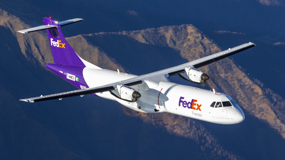 https://fedex-dims.brightspotgocdn.com/dims4/default/6cac59b/2147483647/strip/true/crop/4509x2539+0+234/resize/1000x563!/quality/90/?url=https%3A%2F%2Ffedex-static.brightspotgocdn.com%2F0f%2F98%2F7f45e694c1c18bf5f9f5fe8d4983%2Fpel-5555-tml.jpg