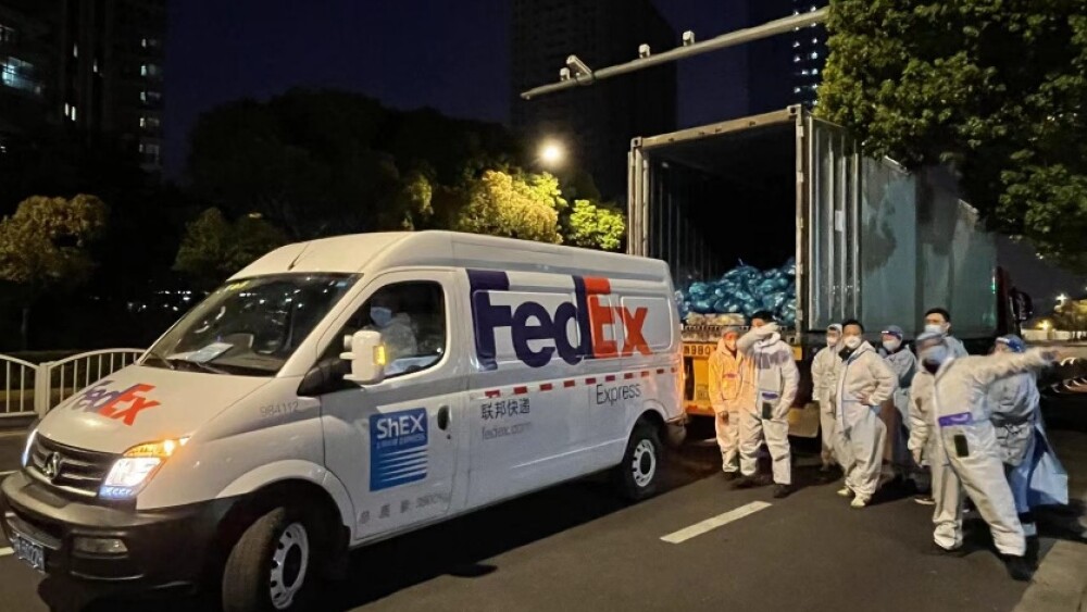 FedEx Assists Shanghai in Delivery of Daily Essentials photo 3