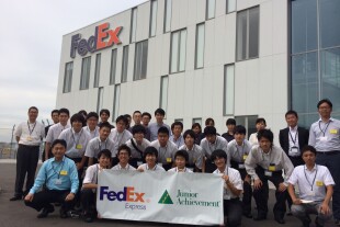 kixjobshadow-group1.jpg