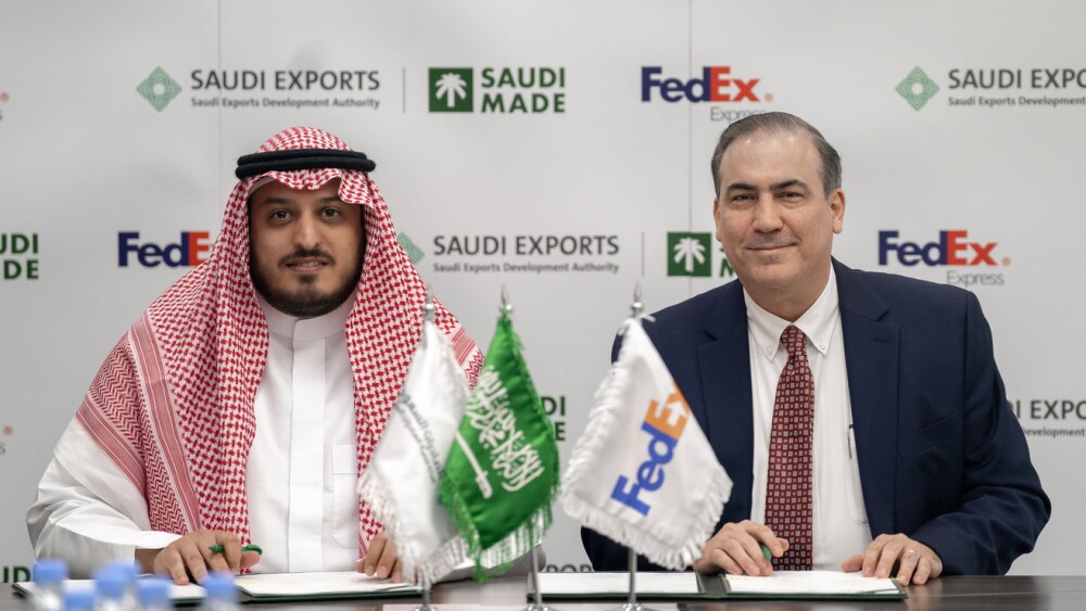 FedEx and Saudi Export Development Authority Sign a Collaboration Agreement.jpg