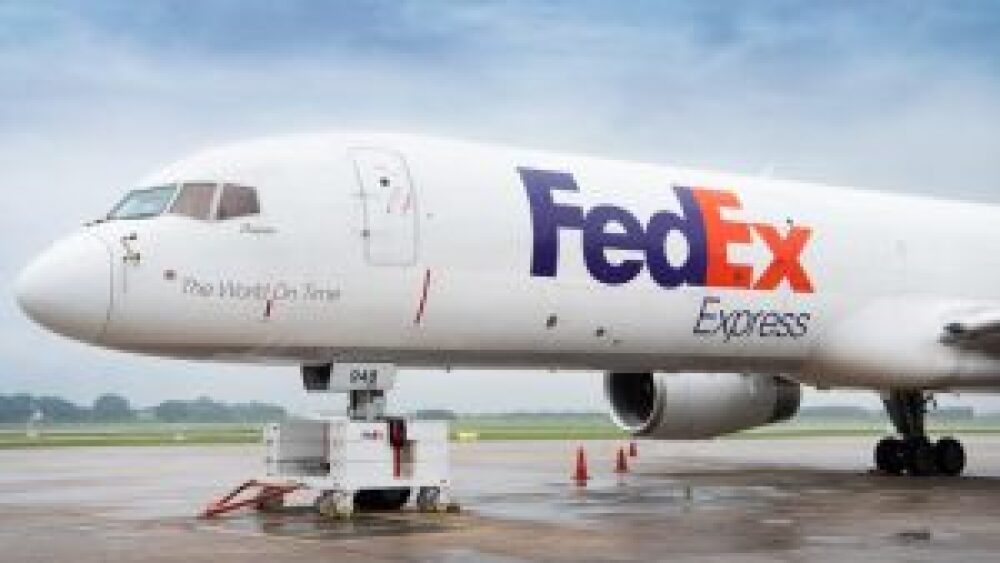 nuevo-vuelo-fedex-express-a-hanoi-lr-300x200.jpg