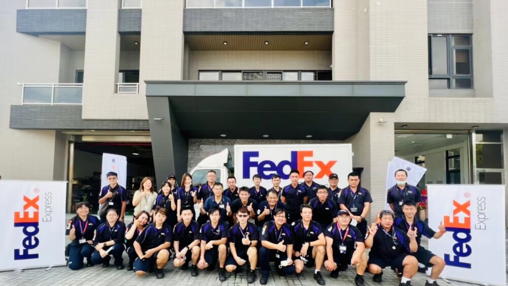 【新聞照片】聯邦快遞新建平鎮服務站,為在台第11個全球服務中心,將完善國際物流服務版圖.jpg