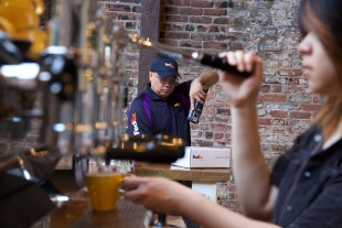 Devocion Pour Courier 1_RT.jpg