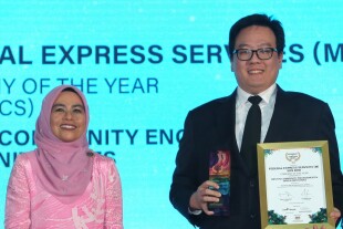 FedEx Malaysia, Woon Tien Long at the CSR Awards Malaysia.JPG