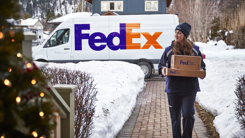 FedEx Delivery Driver 1_Landscape.jpg