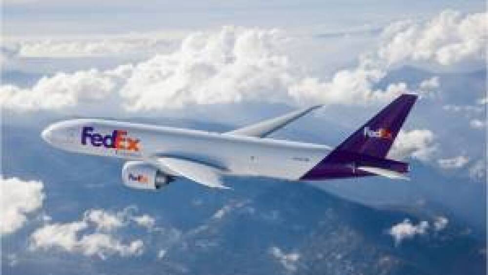 fedex plane 777