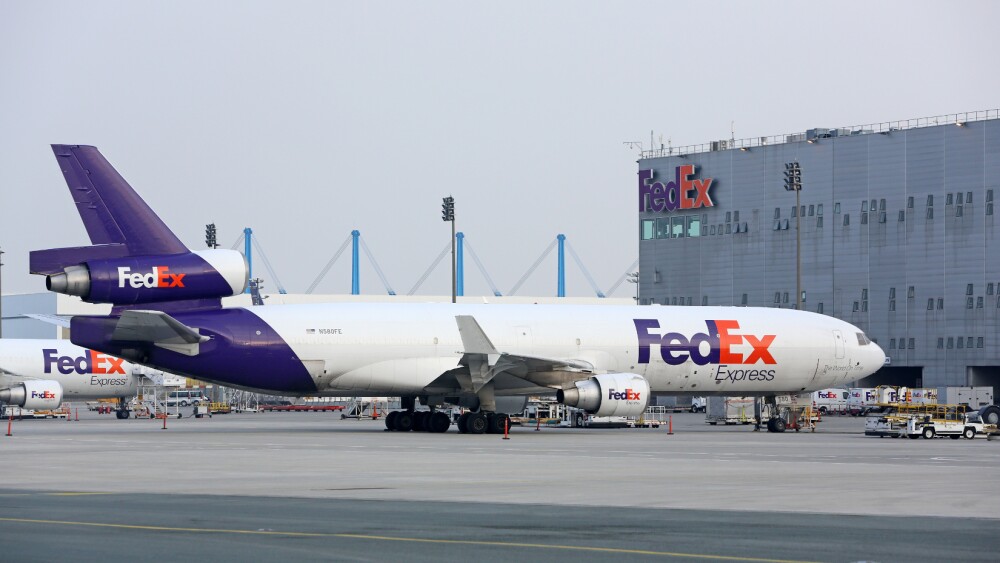 fedex-cdg.jpg