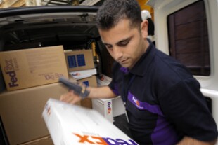 courier-image.jpg