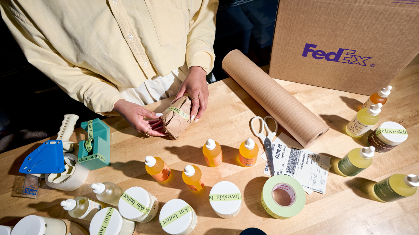 FedEx Launches SameDay Local, Shares Rise 0.43%
