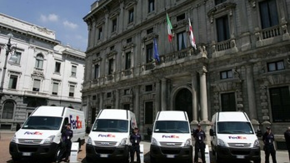 hybrid-transporter-fedex-express-italien.jpg