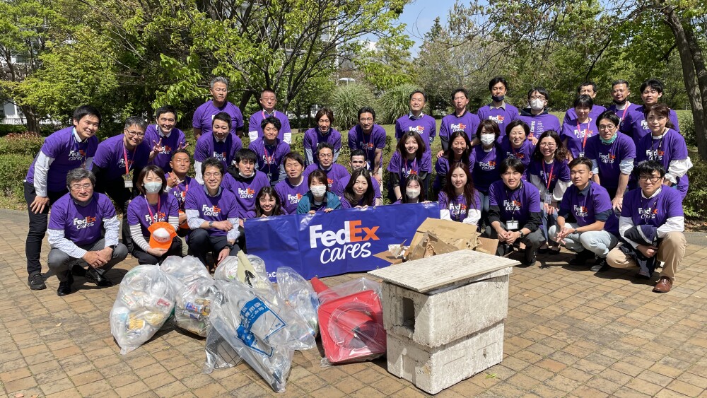 FedEx Express 清掃活動 集合.JPG